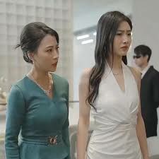 Ajralganidan keyin oilaviy biznesni meros qilib olishga majbur 1-2-3-4-5-6-7-8-9-10-11-12-13-14-15 Qism Koreya seriali uzbek tilida Barcha qismlar 2025 HD skachat